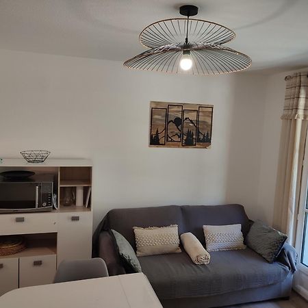 Charmant Appartement 4 Pers,Vue Montagne Avec Parking Prive Et Balcon Каутерец Екстериор снимка